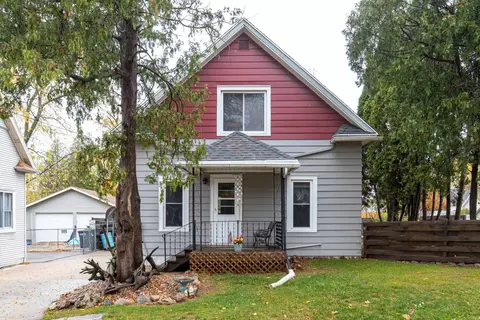 420 E Lincoln Ave, Oshkosh, WI 54901