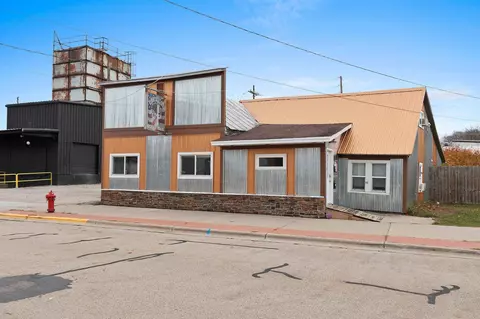 126 Huron Ave, Oconto, WI 54153