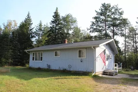 11647 N Warg Ln, Elcho, WI 54428