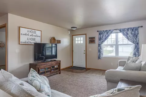 922 Silver St, De Pere, WI 54115 photo 3