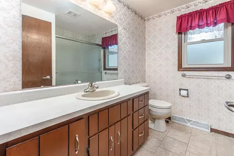 1316 W Edmund Dr, Appleton, WI 54914 photo 22