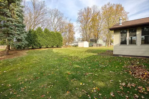 1316 W Edmund Dr, Appleton, WI 54914 photo 36
