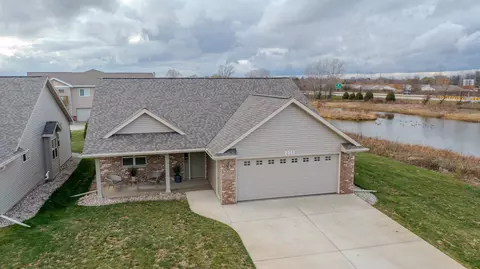 2351 E Plank Cir, Appleton, WI 54915 photo 21