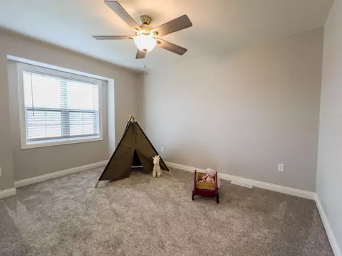 2351 E Plank Cir, Appleton, WI 54915 photo 14