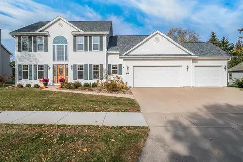 410 E Wayfarer Ln, Appleton, WI 54913