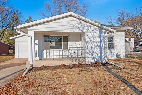 1571 Chicago St, Green Bay, WI 54302
