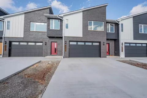 486 Aldon Cir, Green Bay, WI 54304