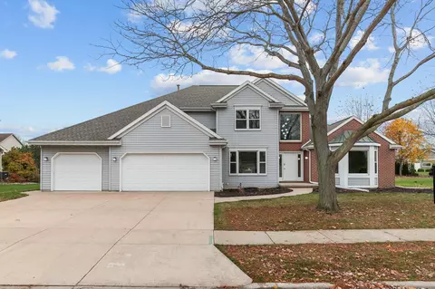 217 Kraft St, Neenah, WI 54956