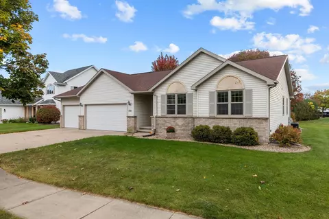 731 Wind Flower Way, Kimberly, WI 54136