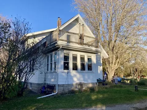 111 E Ripple Ave, Oshkosh, WI 54902