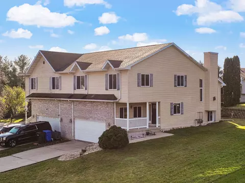703 W Westward Dr, Verona, WI 53593