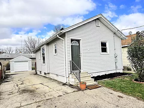 109 Mayer St, Neenah, WI 54956