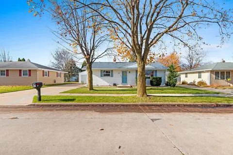 319 S Matthias St, Appleton, WI 54915 photo 41