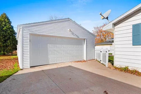 319 S Matthias St, Appleton, WI 54915 photo 46