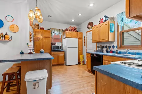 1135 W Lawrence St, Appleton, WI 54914 photo 9