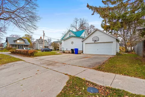 1135 W Lawrence St, Appleton, WI 54914 photo 18