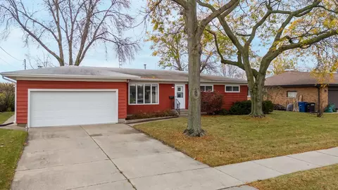 1528 Repp Ave, Oshkosh, WI 54902