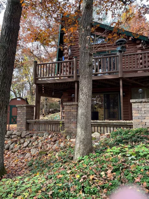 n1795 Virginia Drive, Waupaca, WI 54981