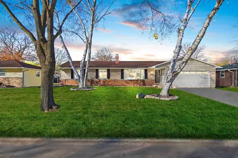 571 Cornelius Dr, Green Bay, WI 54311