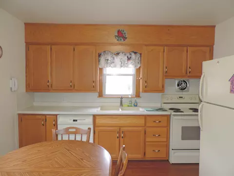 214 E Brook St, Suring, WI 54174 photo 6