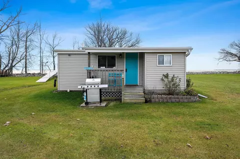 8068 County Road Y, Oconto, WI 54153