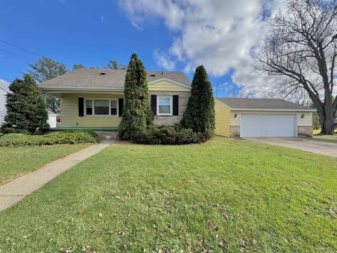 310 N Wisconsin St, Berlin, WI 54923