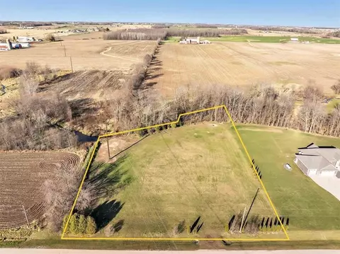 Zander Road, Denmark, WI 54208