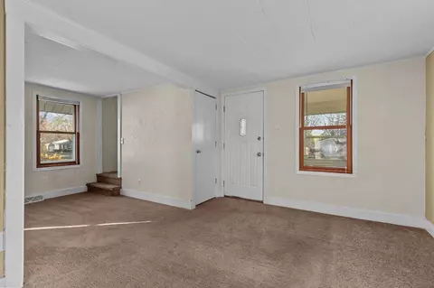 Living - 1523 N Hall Ave, Appleton, WI 54911 photo 2 of 2