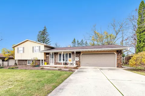 2677 Hilly Haven Rd, Green Bay, WI 54311