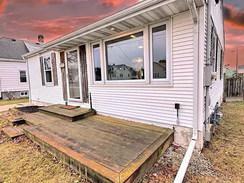 1031 25th St, Two Rivers, WI 54241