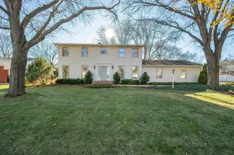 146 Detrie Dr, Green Bay, WI 54301
