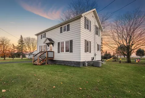 4834 Algoma Rd, New Franken, WI 54229