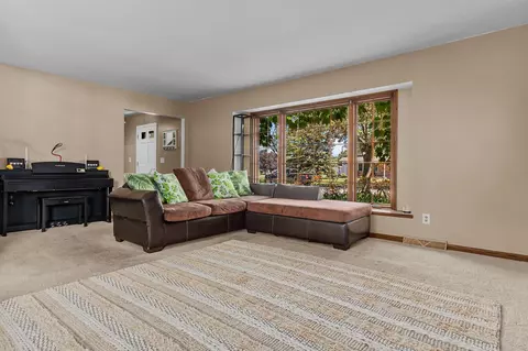 Living - 3125 N Doris Ln, Appleton, WI 54911 photo 1 of 5