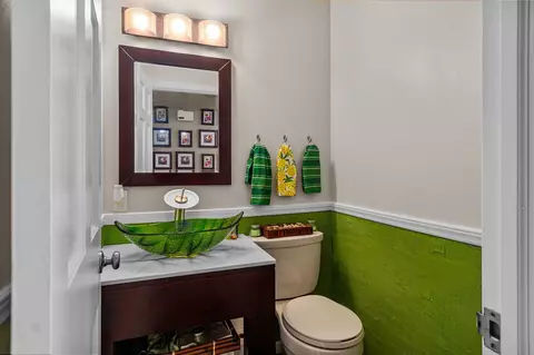 Bath - 3125 N Doris Ln, Appleton, WI 54911 photo 1 of 3