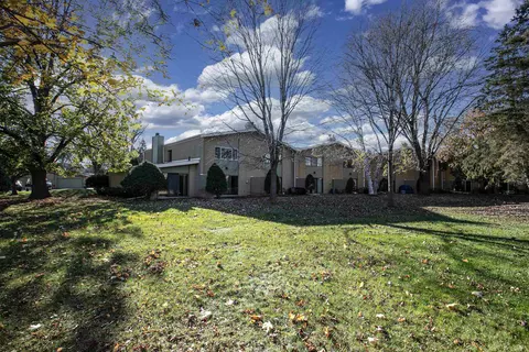 Exterior - 1233 W Nicolet Cercle, Appleton, WI 54914 photo 7 of 8