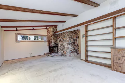 Living - 1233 W Nicolet Cercle, Appleton, WI 54914 photo 7 of 7
