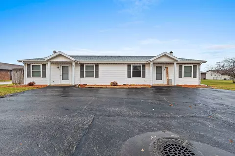 2700 Violet Ln, Green Bay, WI 54313