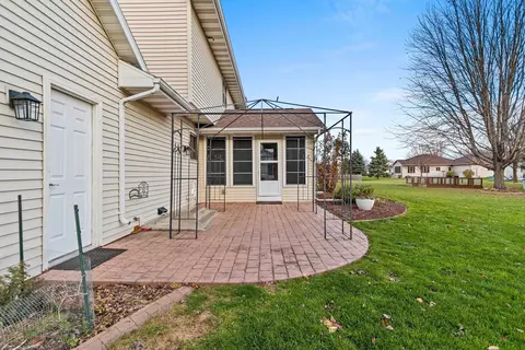Exterior - w5945 Blue Bonnet Drive, Appleton, WI 54915 photo 7 of 9