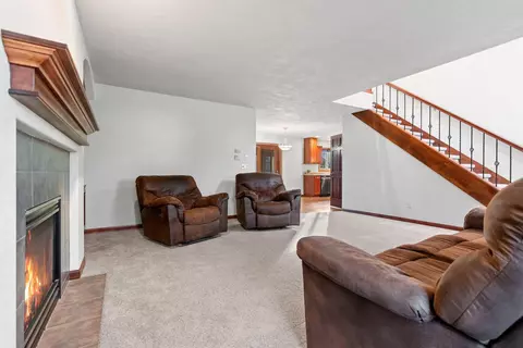 Living - w5945 Blue Bonnet Drive, Appleton, WI 54915 photo 3 of 6