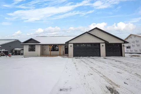 122 Park View Dr, Whitelaw, WI 54247