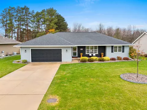 3805 Scotchman Cir, Green Bay, WI 54311