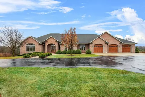 5118 Pine Grove Rd, Denmark, WI 54208