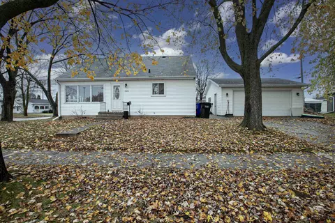 1824 W Winnebago St, Appleton, WI 54914