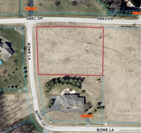 whispering winds estate drive, Fond Du Lac, WI 54937