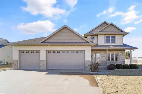 n9115 Hedgerow Drive, Appleton, WI 54915
