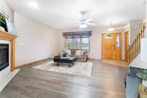 n9115 Hedgerow Drive, Appleton, WI 54915 photo 4
