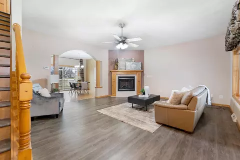 n9115 Hedgerow Drive, Appleton, WI 54915 photo 2