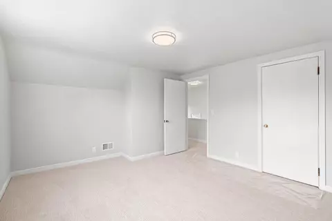 Bedroom - 525 E Carroll St, Appleton, WI 54915 photo 8 of 10