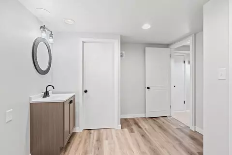 Entry Way - 525 E Carroll St, Appleton, WI 54915 photo 2 of 2