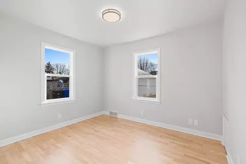 Bedroom - 525 E Carroll St, Appleton, WI 54915 photo 3 of 10